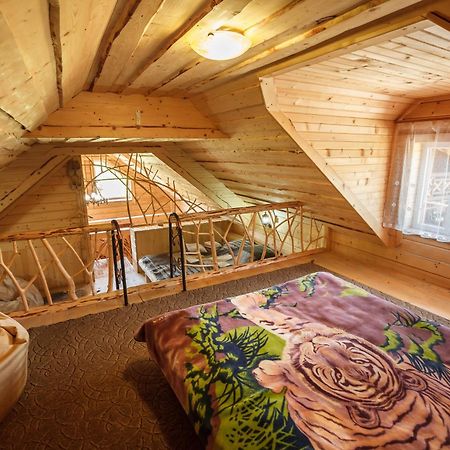 Хата Різьбяра Villa Beloberezka Room photo
