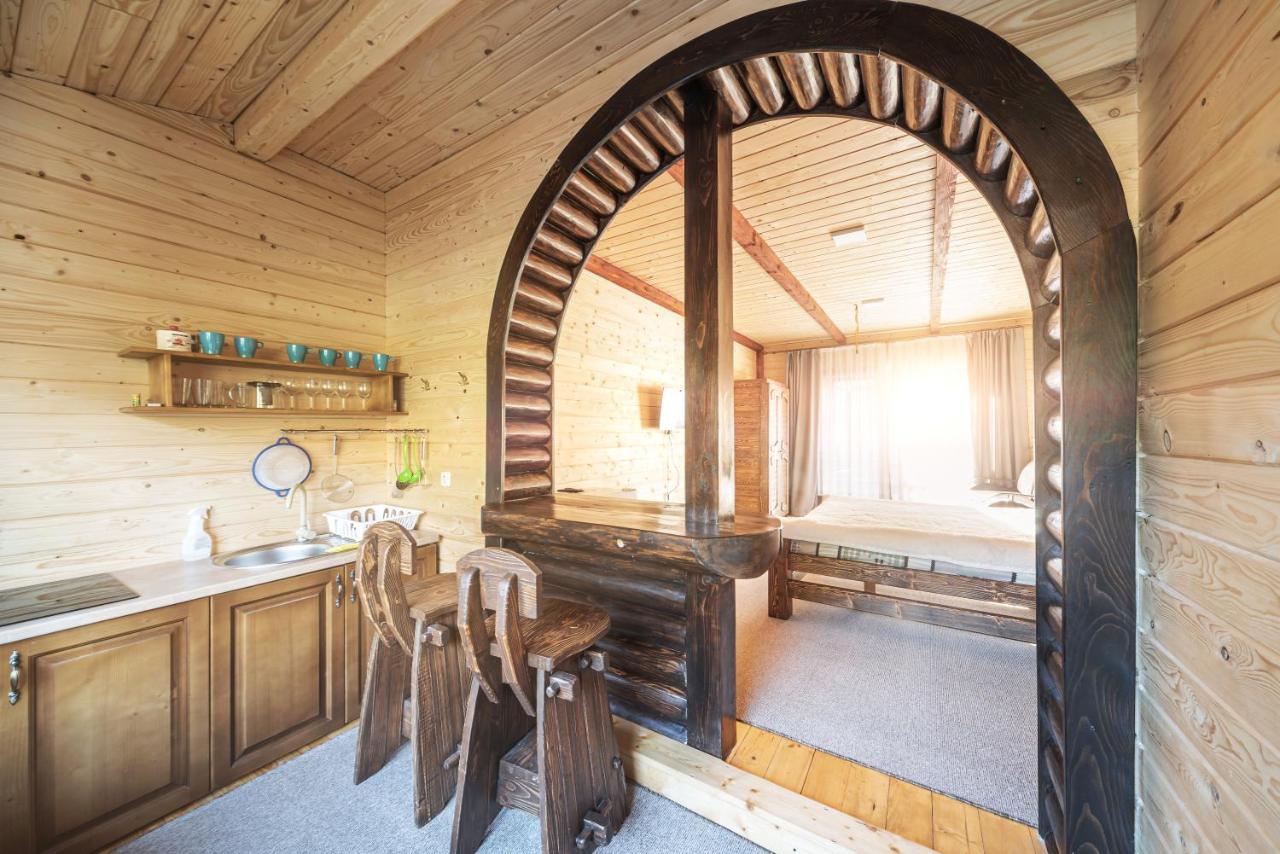Хата Різьбяра Villa Beloberezka Exterior photo